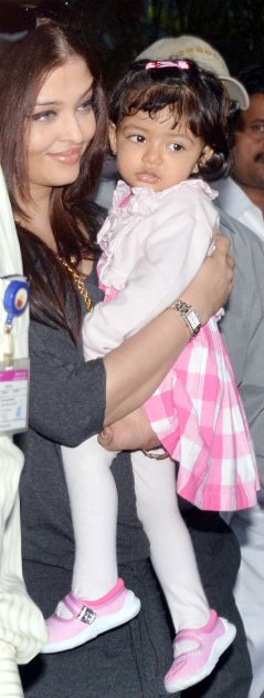 Beti B gets 54 crore gift from parents.... Aaradhya Bachchan gets yet another expensive gift from he