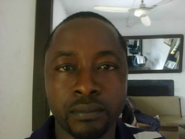 tonixsmith the handsome,am here for dating ok,good looking gals only.