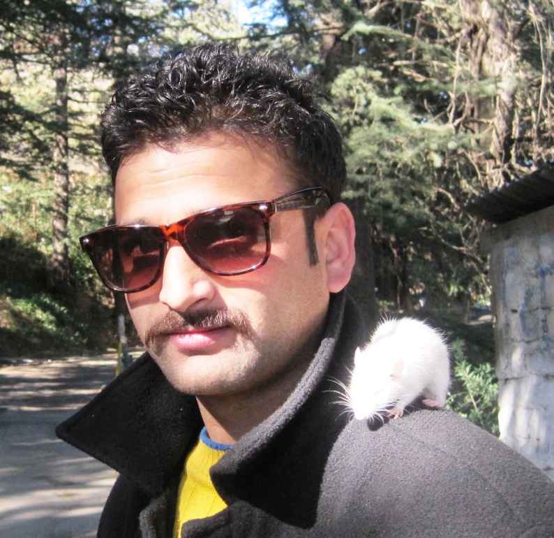 Me nD===mY SwEeT MoUsE.....