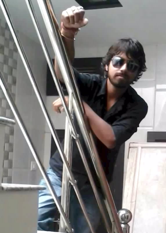 Dee J Bunty