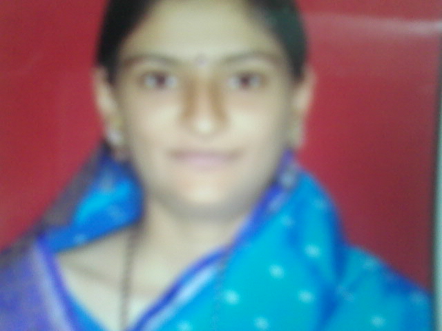 Hi,dear friends i am naina live in amalnar i am nice giral i lick real friendship an real friends me