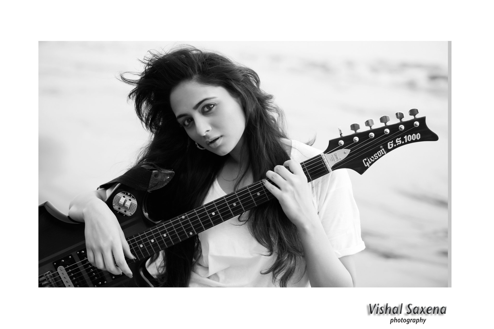 ZOYA AFROZ