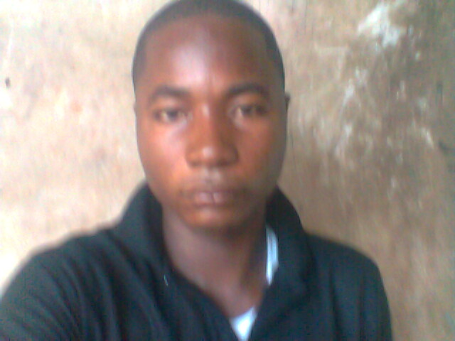 This is me seeking for girlfriend to share my love with her.Am serious guy who like to enjoy natural