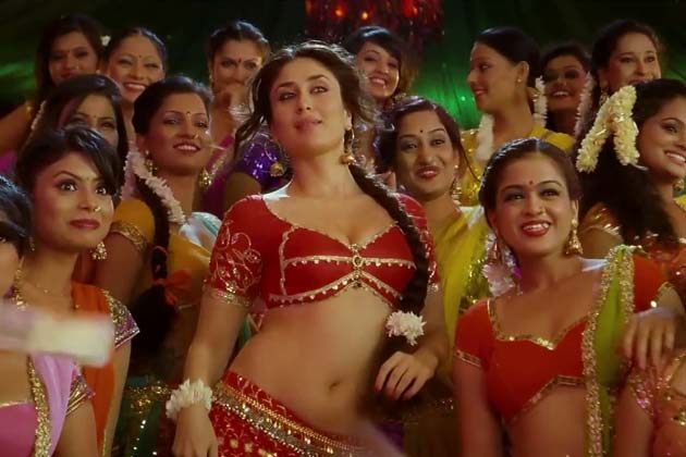 First Look Kareena Kapoor's 'Dabangg 2' item number 'Fevicol Se'.
