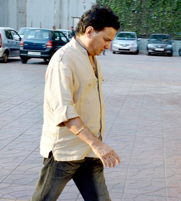 Spotted: Celebs pay their respects to Sonu Nigam's mother
Singer Sonu Nigam's mother, Shobha Nigam 