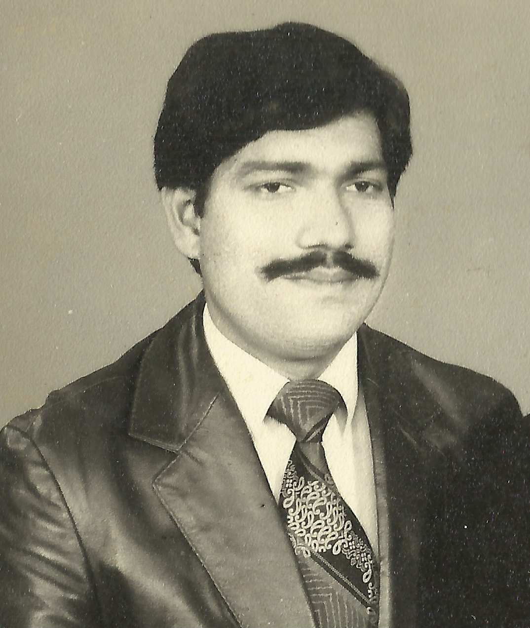 A lonely man - Satish Jain Profile photo