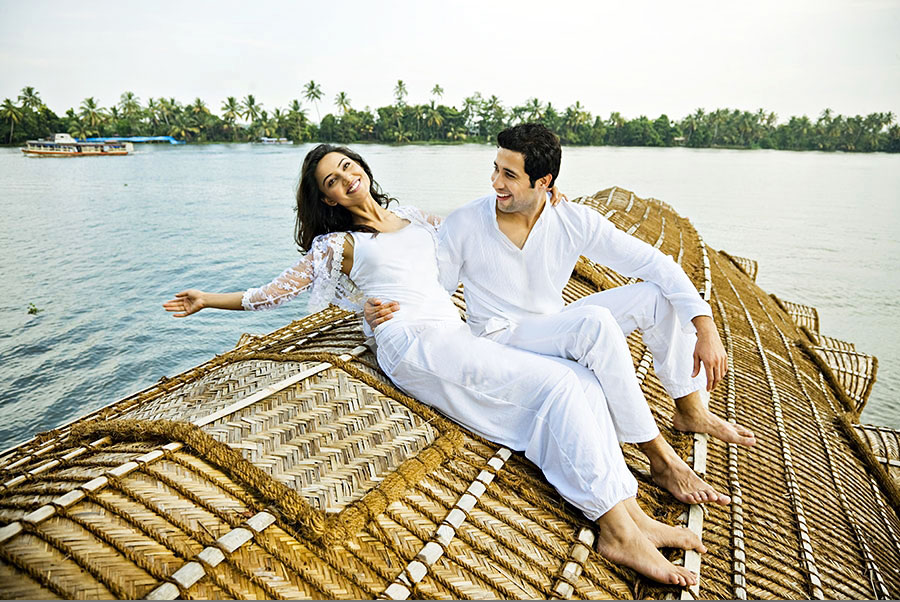 Honeymoon in kerala