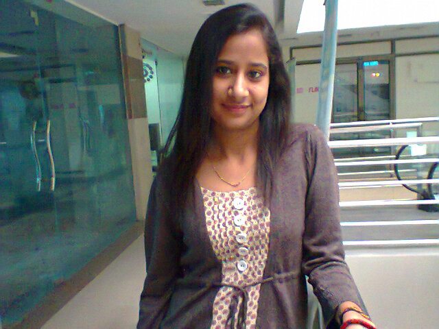 hi meet me at janakpuri westend mall at 3rd floor,